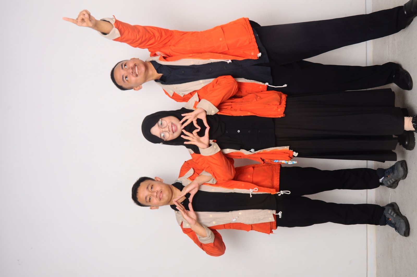 Anggita Pramestiarajati, Ilham Hanung H, Dhani Eka Ivantio